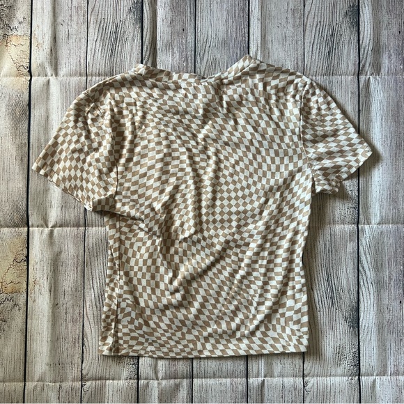 ▪️Checkered Tee▪️ - Picture 5 of 5